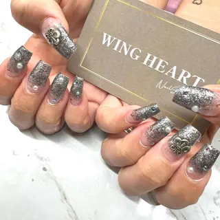 ネイル I. AYUMIのネイルデザイン