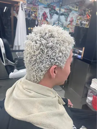 ヘアアレンジ メンズ DAMDEE東京所属・フェードカット特化 &パーマRIKUのヘアスタイル