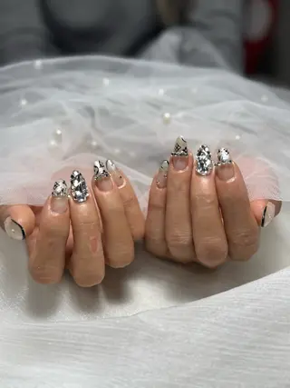 ネイル 山崎 成美のネイルデザイン