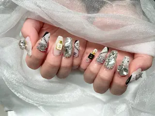 ネイル Roi〈ロワ〉 Minakoのネイルデザイン