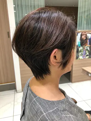 ショート カラー 大人女性のショート ・ボブ✂︎沼尻典祥のヘアスタイル