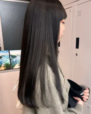 ロング カラー YUKI 🎀のヘアスタイル