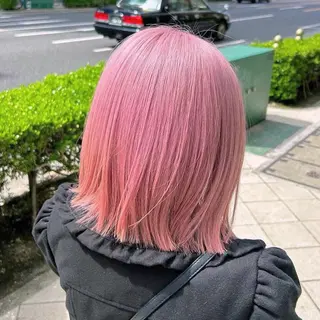 ミディアム カラー 梅田ハイトーン チダ ヒナノのヘアスタイル