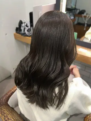 セミロング カラー 似合わせメイク💄 粉川愛香のヘアスタイル