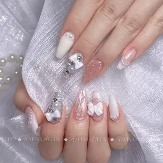 ネイル 玲央 YOYOのネイルデザイン