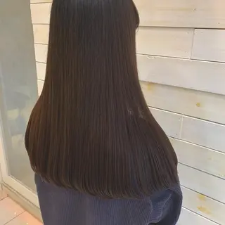 ロング 黒田瀬奈/ボブ まろやかベージュのヘアスタイル