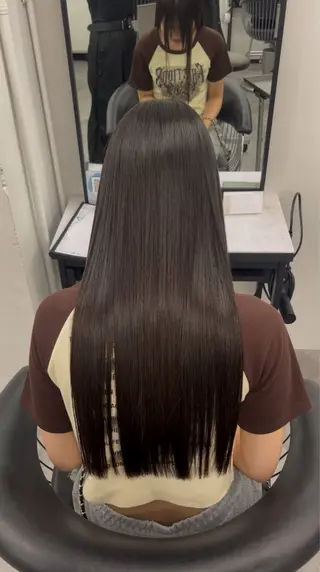 ロング 結 希のヘアスタイル