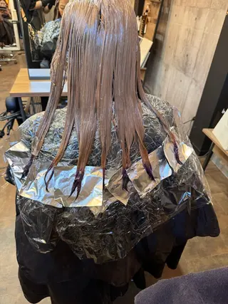 カラー えりな・安心 ・丁寧な美容師🌱のヘアスタイル