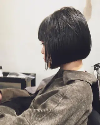 ショート カラー ハイトーン/レイヤー /ウルフ⭐️永田⭐️のヘアスタイル