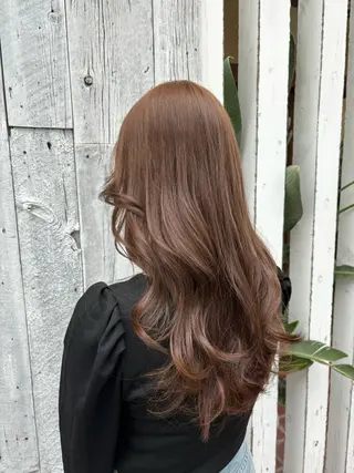 ロング カラー 岩田 ひよりのヘアスタイル