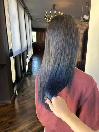ロング 梅木 李奈のヘアスタイル