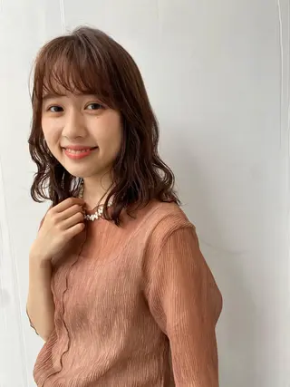 ミディアム カラー パーマ 藤原 侑香のヘアスタイル