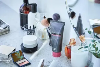 ショート カラー justbeauty CiNQのヘアスタイル