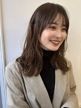 セミロング パーマ カラー HONEY渋谷 髪質改善/ハイライトのヘアスタイル