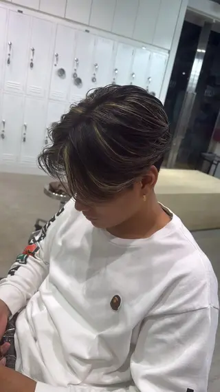 ショート カラー パーマ メンズ fifth天神メンズ 真杉虎太郎のヘアスタイル