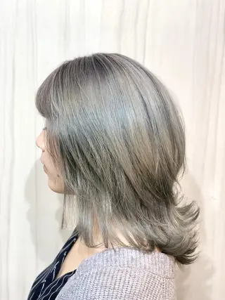 セミロング カラー ヘアアレンジ ⭐️柏木皇気ブリーチ ムラ修正/他店直しのヘアスタイル