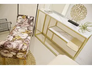 ショート カラー パーマ ヘアアレンジ ネイル マツエク・マツパ アイブロウ 💋美ボディサロン eta【エタ】💋のエステ・リラクイメージ