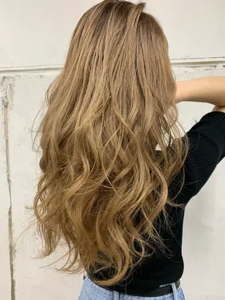 ロング u n aのヘアスタイル