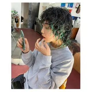 ミディアム カラー qiie ワンカラー 黒染め 白髪染めのヘアスタイル