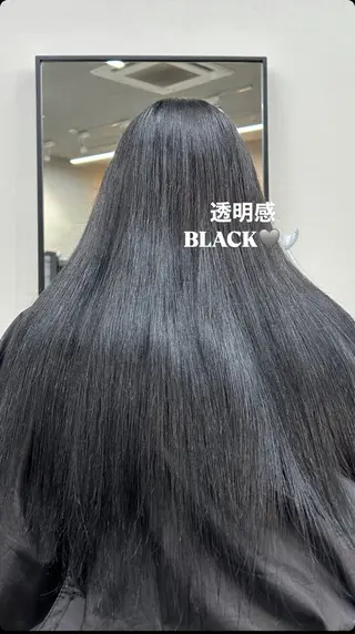 ロング カラー moe🎀 透明感カラーのヘアスタイル