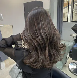 セミロング カラー ハイライト、レイヤー カット/西梅田/中西のヘアスタイル