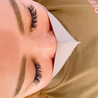 マツエク・マツパ Lucia 深野のマツエク・マツパデザイン