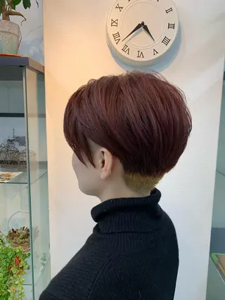 ショート カラー ajuga所属・hama yukiのヘアスタイル