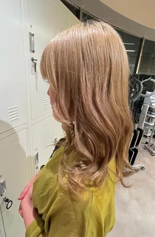 セミロング ヘアアレンジ mEg hair creation 新川崎所属・カラー/塚原里沙 川崎のヘアスタイル