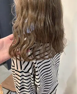 セミロング カラー 暖色/まろベージュ/ シカタユウカのヘアスタイル