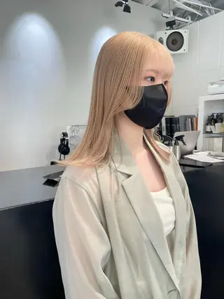 セミロング カラー パーマ ヘアアレンジ メンズ キッズ ネイル マツエク・マツパ アイブロウ 艶ハイトーン/ヘア アレンジAYAKAのヘアスタイル