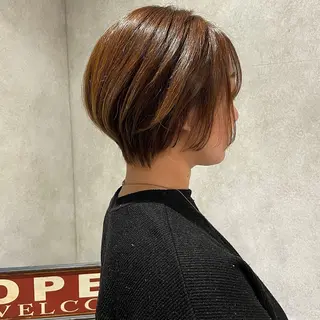 ショート yumemiレイヤー ✴︎ 透明感カラーのヘアスタイル