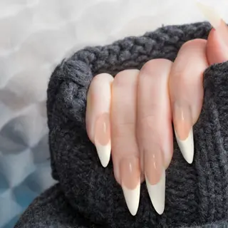 ネイル 【山岡】 ロイヤル•セラピストのネイルデザイン