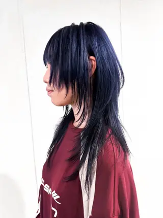 セミロング カラー ハイトーン/ウルフ/ レイヤー/Asukaのヘアスタイル