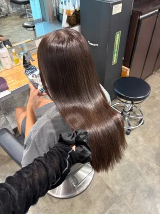 カラー ベージュ／ピンク【く すみカラー】レイヤーのヘアスタイル
