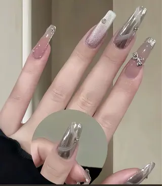 ネイル LEDアイラッシュ ∩_∩アオイのマツエク・マツパデザイン