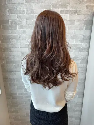 ロング Well's TAIGAのヘアスタイル