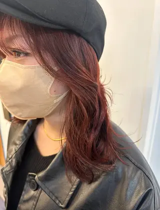 ミディアム オノ アイラのヘアスタイル