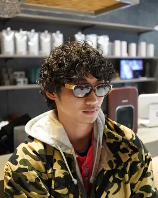 ミディアム パーマ メンズ GAKU 岳人のヘアスタイル