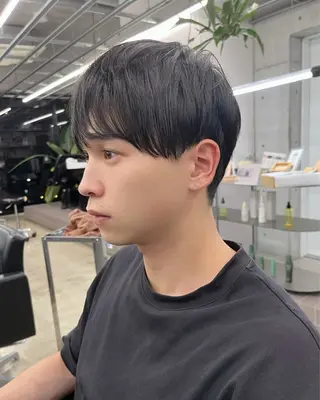 ショート メンズ ダブルカラー/ ケアブリーチ/クニトのヘアスタイル