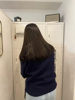 ミディアム サクライ オトカのヘアスタイル