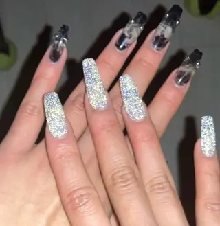 ネイル 海外ネイル u4me🦄💜のネイルデザイン