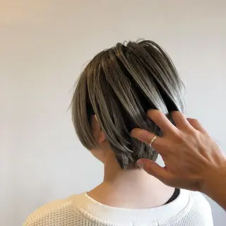 ショート カラー ブリーチカラー🌈 石垣翔太のヘアスタイル