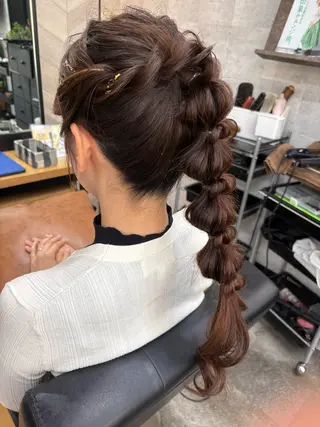 ロング ヘアアレンジ 飯塚 沙衣のヘアスタイル