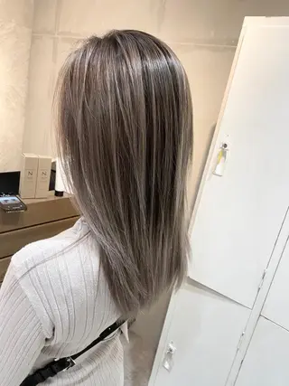セミロング カラー La fith hair ruu.所属・lafithhair ruu.南本庄のヘアスタイル