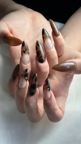 ネイル うにゃねいる🌷 Mayaのネイルデザイン