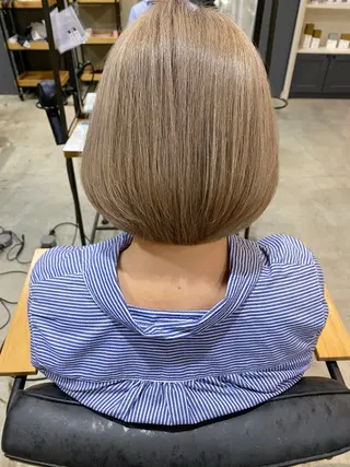 ショート カラー 🩷🍭中津・梅田 エリア🍬💜のヘアスタイル