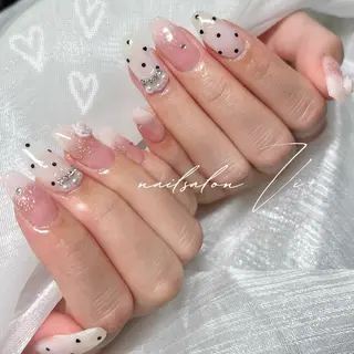 ネイル 𝒦𝐸𝐼𝒩𝒜 錦糸町ネイルのネイルデザイン