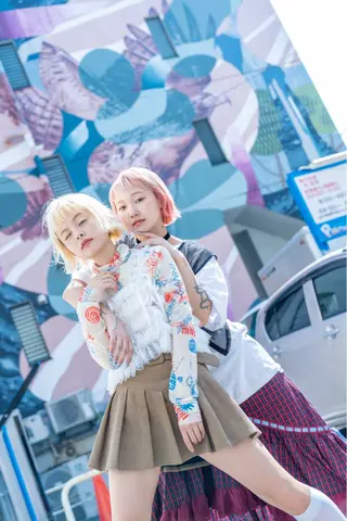 ショート カラー ヘアアレンジ 🍓shell立川 🌈しんたに🐰のヘアスタイル