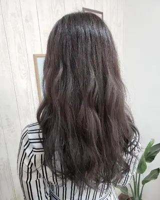 ロング カラー Luana 矢場町のヘアスタイル