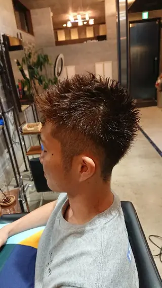 カラー メンズ 浅野  勇貴のヘアスタイル